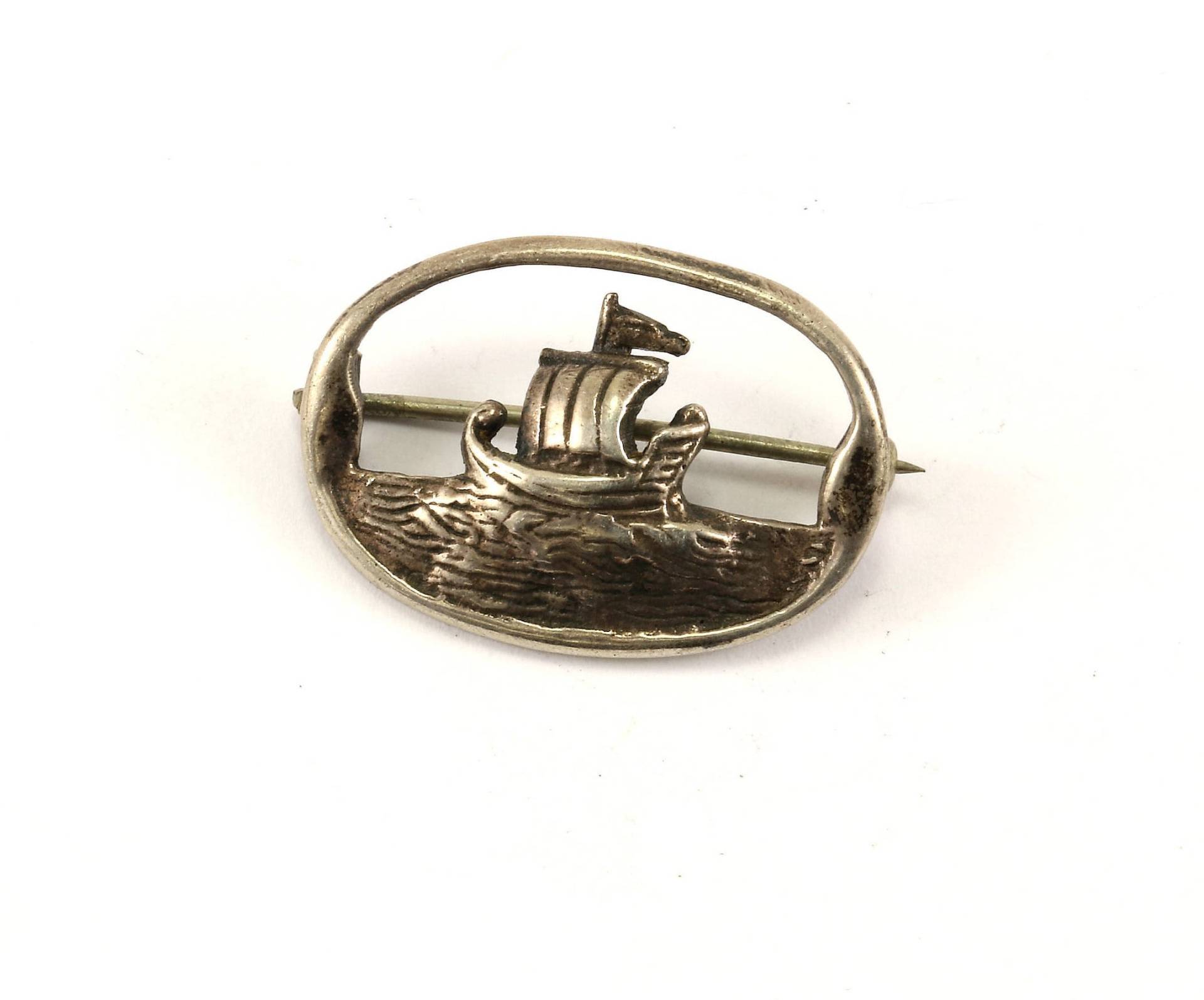 Vintage Scotland Boat Design Anstecknadel/Brosche Silber Bb 1025 Vintage Scotland Boat Design Anstecknadel/Brosche Silber Bb 1025 von GabrielStar