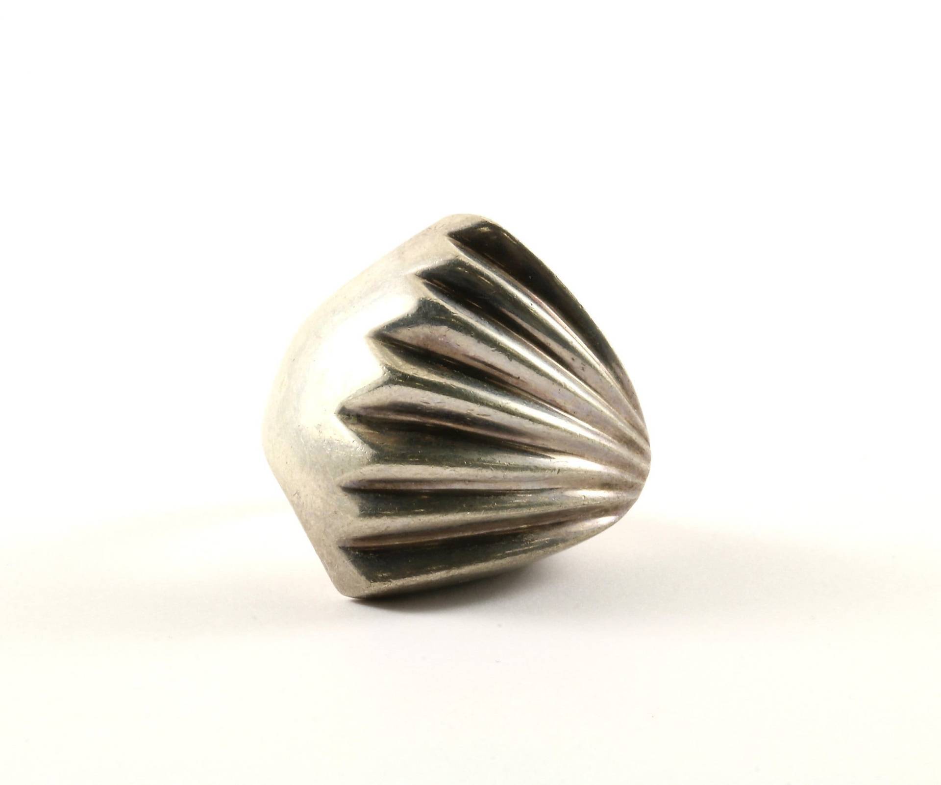 Vintage Size 5 Gerippter Abstrakter Design Ring 925 Sterling Rg 3039 Vintage Size 5 Gerippter Abstrakter Design Ring 925 Sterling Rg 3039 von GabrielStar