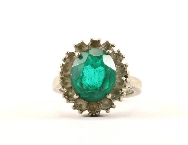Vintage Smaragd Farbe Kristall Design Cocktail Ring 925 Sterling Rg 3586 von GabrielStar