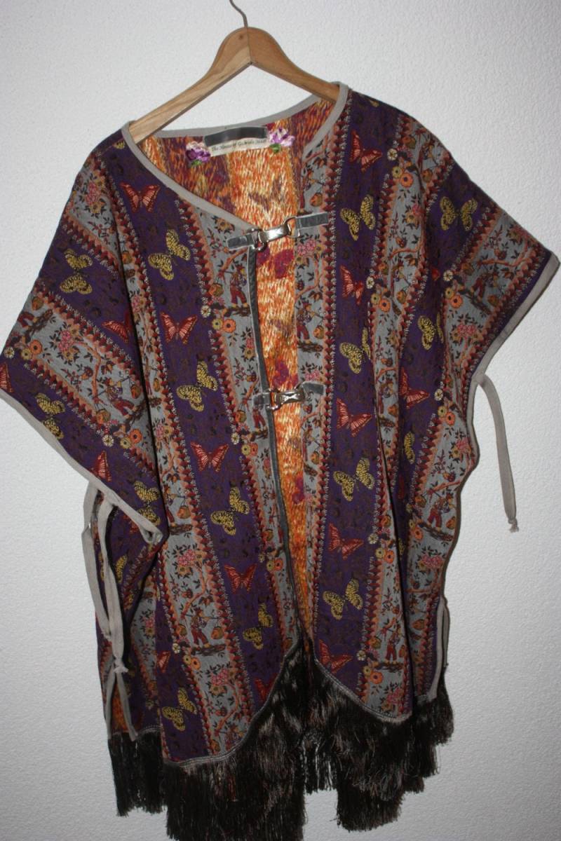 Poncho Cape Überwurf Umhang Mittelalter Kleidung Für Männer Frauen Kostüm Theater Fantasy Historisch Rollenspiele Lila Jacke von GabrieleMast