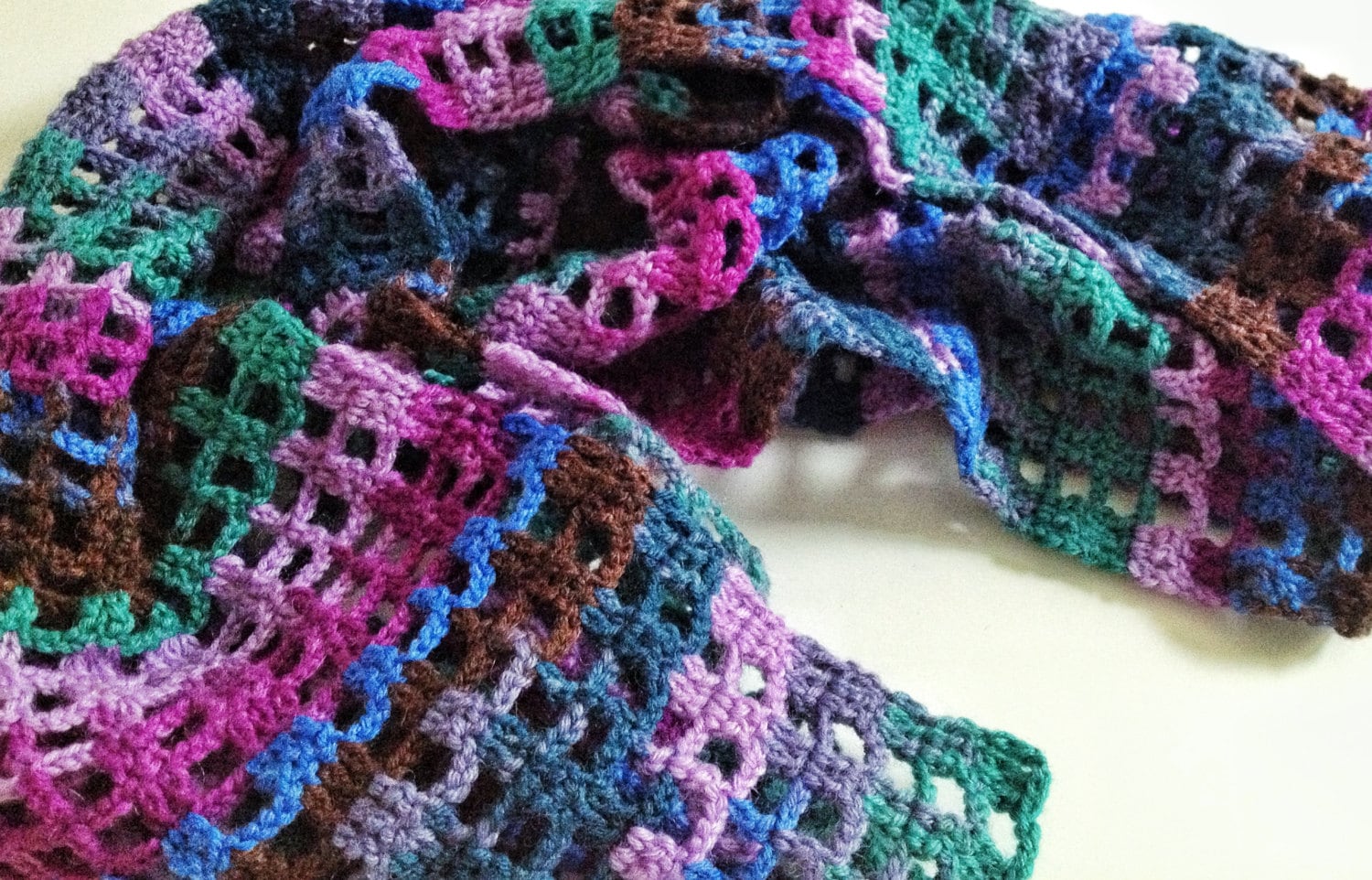 Violette, Bäume & Regen Dünn Gehäkelt Echarpe Violette, Bäume & Regen Dünn Gehäkelt Echarpe von GabyCrochetCrafts