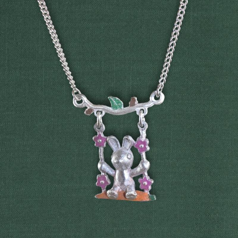 Hase Auf Schaukel An Silberkette Hase Auf Schaukel An Silberkette von GabyDeArt