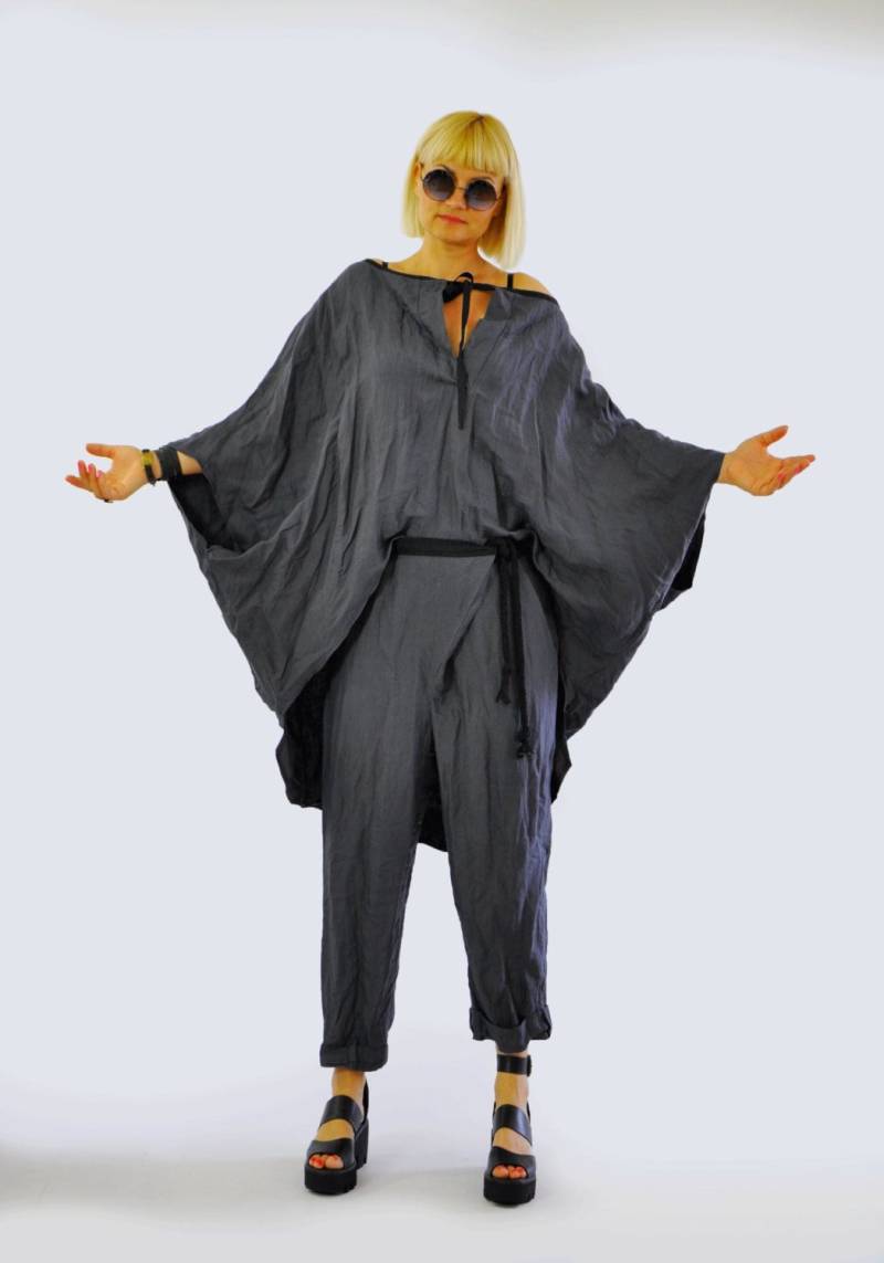 Plus Size Leinen Tunika, Damen Kleidung, Lose Tunika Grau, Fledermaus Extravagante Oversize von Gabygaclothes