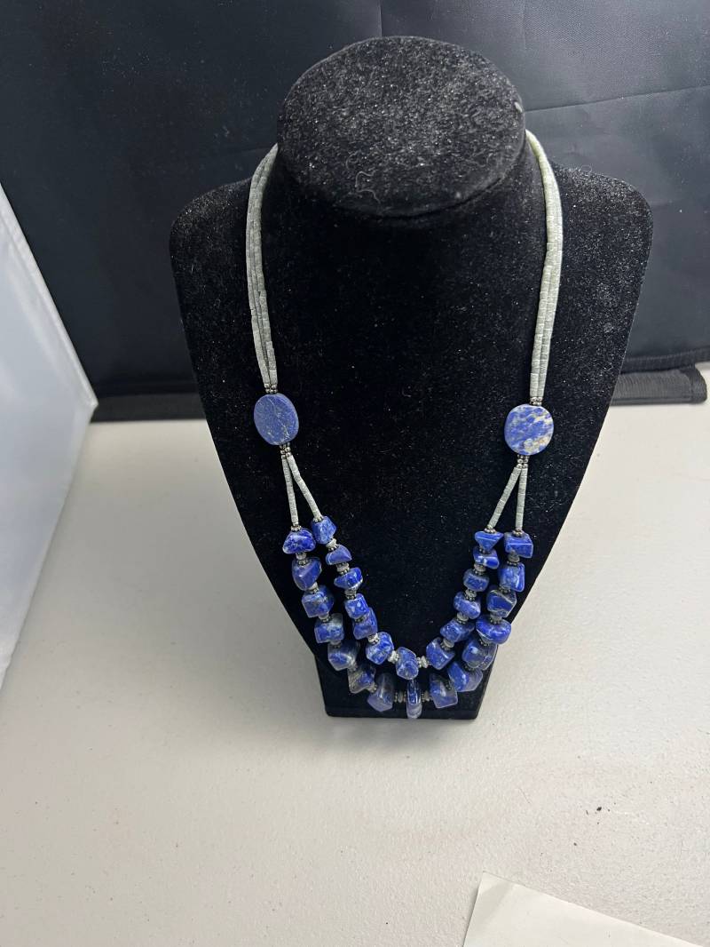 Lapislazuli Und Nephrit Jade Halskette von GadsdenGem