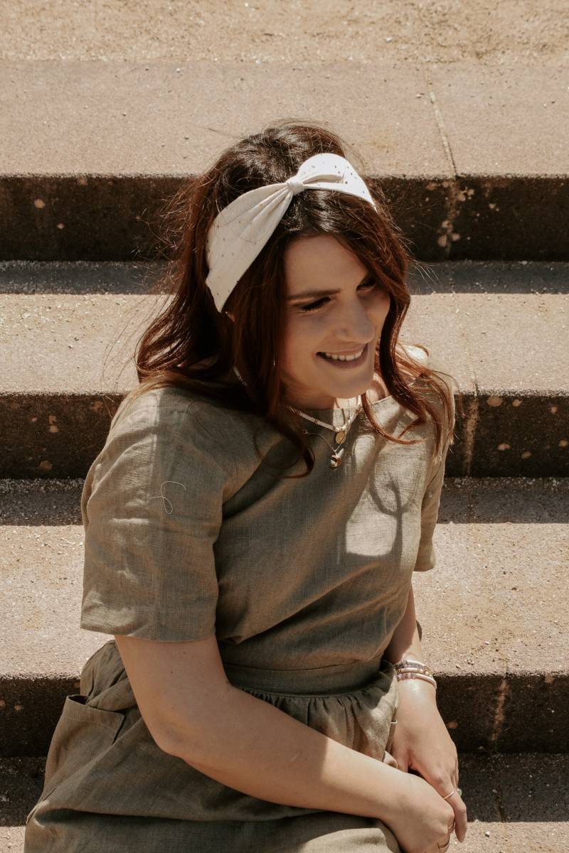 Bindeband Mit Goldfarbenem Knoten Aus Doppelmäumchen von GaelleHayme