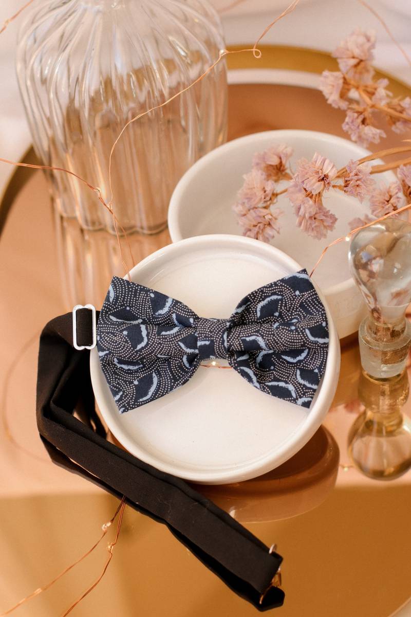 Blauer Schmetterling Knoten Muster Ginkgo von GaelleHayme