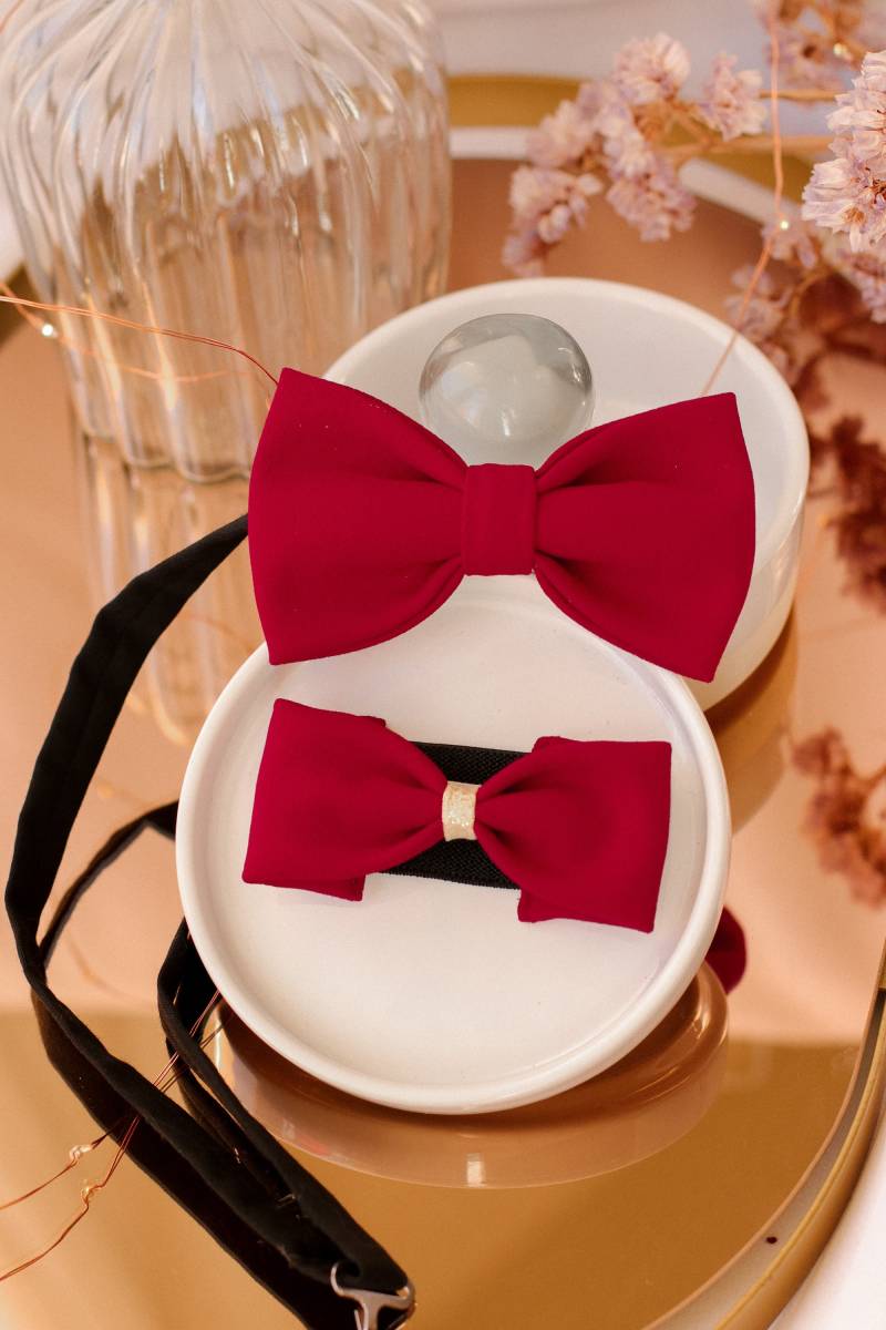 Duo Mann/Frau Manschette Und Dunkelrote Fliege von GaelleHayme