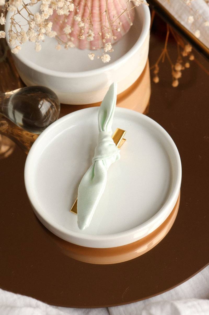 Goldene Krokodilspange Haarspange Aus Türkisblauem Satin von GaelleHayme