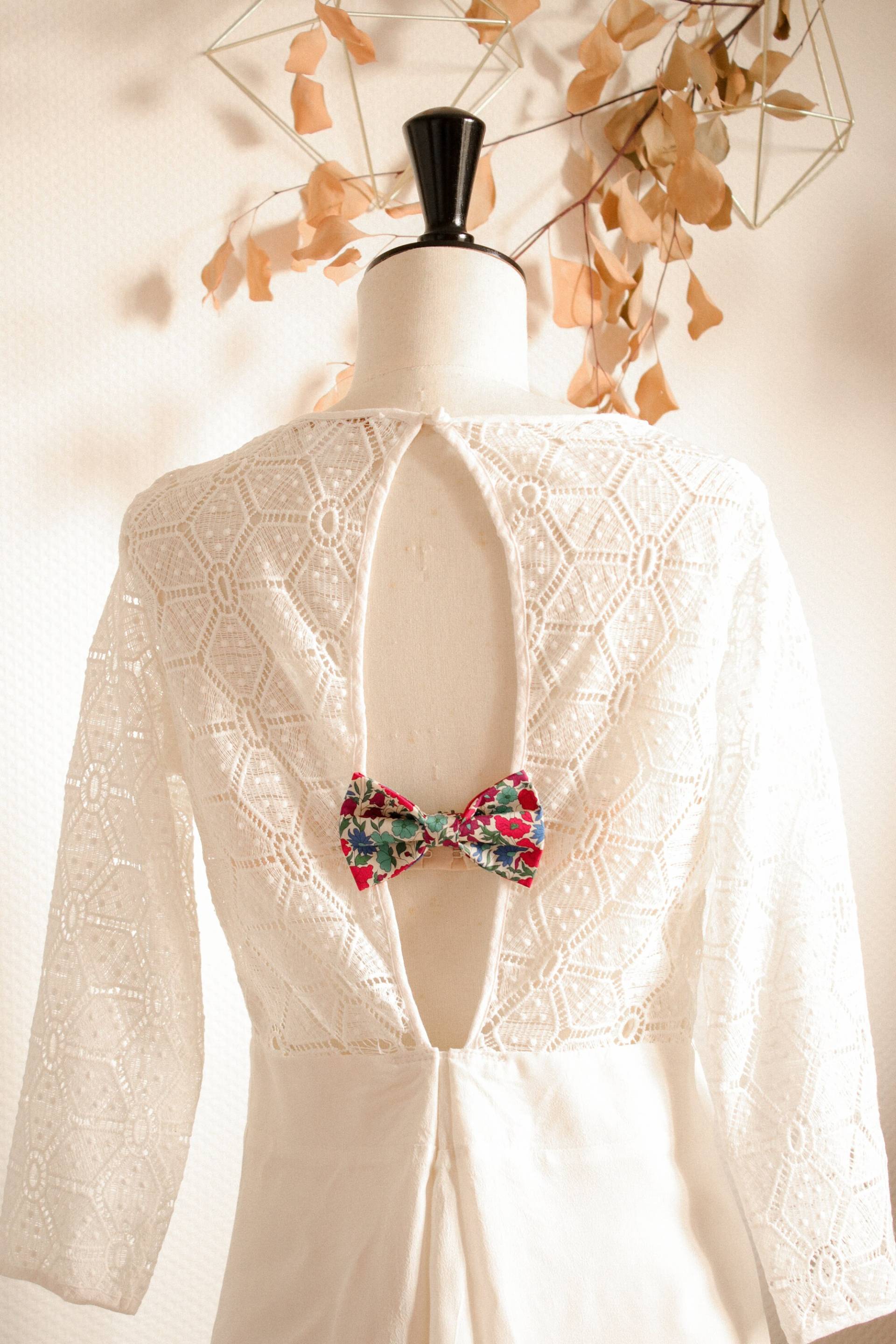 Hefthülle Mit Blumenmuster in Blau, Rot Und Lila Mohnblumenmuster von GaelleHayme