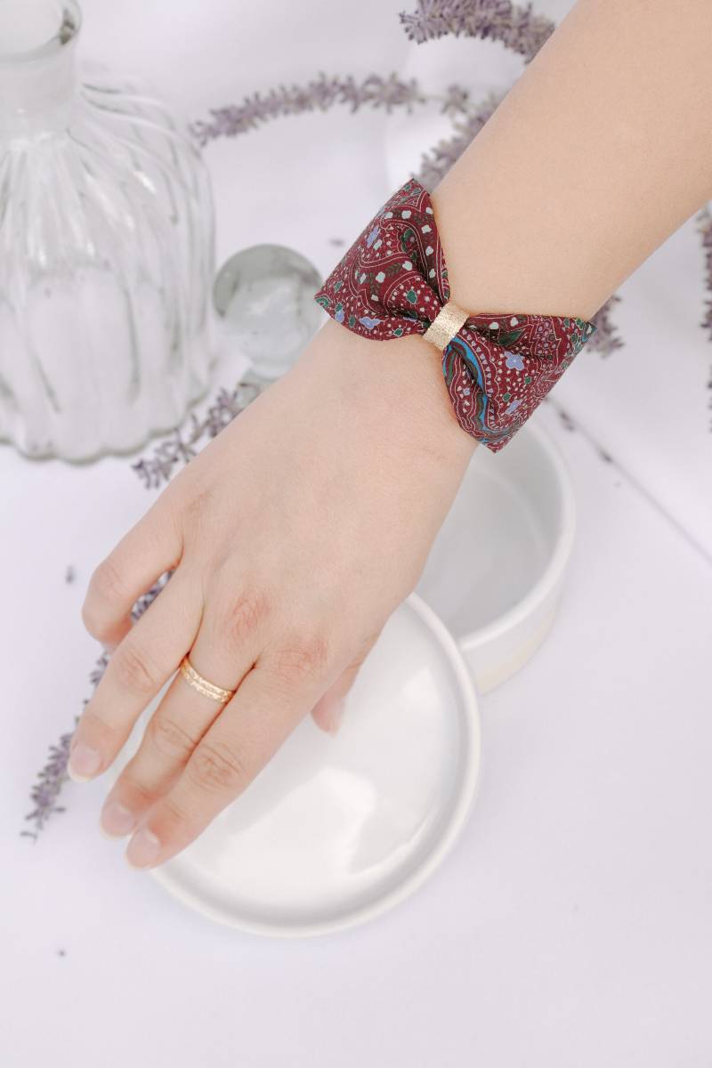 Manschetten Mit Aubergine, Smaragd Und Blau von GaelleHayme