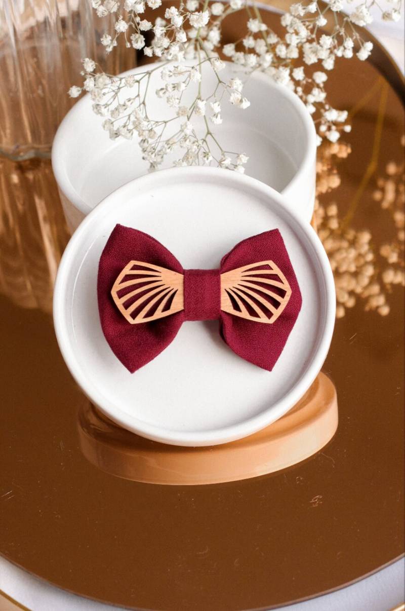 Nodaré - Atelier Martho X Gaëlle Haymé Clip-On-Schleife Aus Burgunderrotem Kreppholz. | Kapselsammlung von GaelleHayme