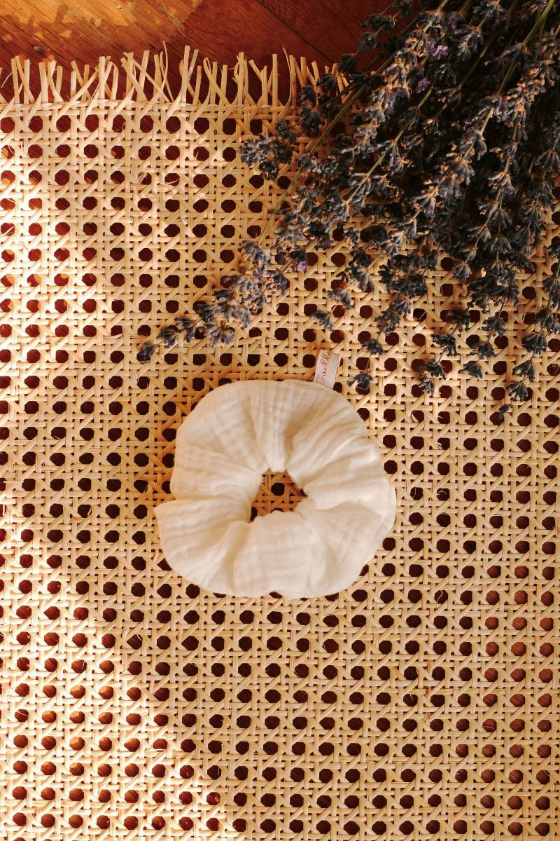 Weißes Haargummi Aus Doppelter Gaze von GaelleHayme