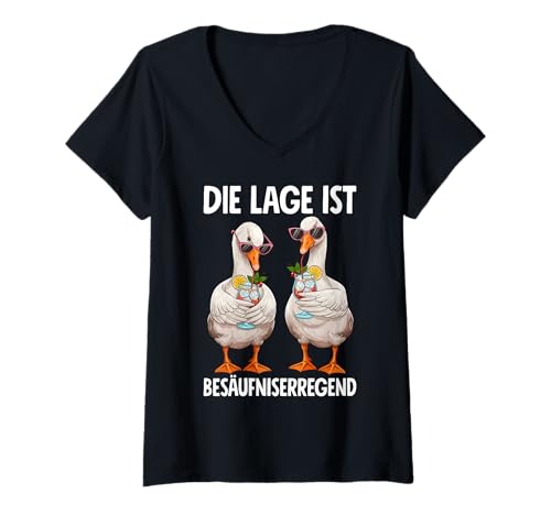 Damen Die Lage Ist Besäufniserregend Gänse Gans Cocktails T-Shirt mit V-Ausschnitt Damen Die Lage Ist Besäufniserregend Gänse Gans Cocktails T-Shirt mit V-Ausschnitt von Gänse Outfits für Party und Kneipentour