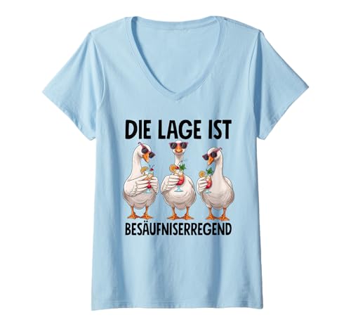 Damen Die Lage Ist Besäufniserregend T-Shirt mit V-Ausschnitt Damen Die Lage Ist Besäufniserregend T-Shirt mit V-Ausschnitt von Gänse Outfits für Party und Kneipentour