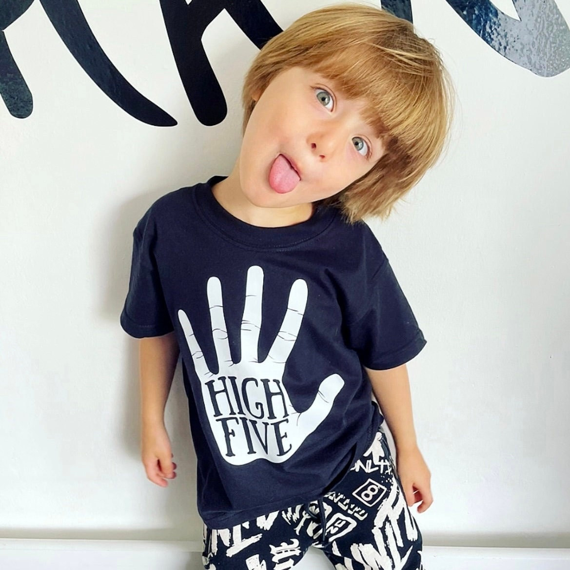 High Five Kinder-T-Shirt, Party-Outfit Zum 5. Geburtstag, 5 Jahre Alt von GagaKidz