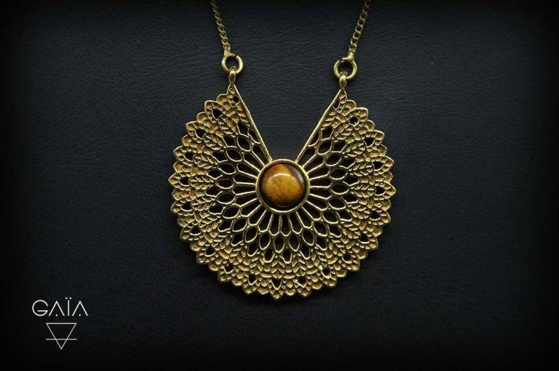 Ethno Anhänger-Boho Halskette Mit Natürlichen Edelstein von GaiaExperience
