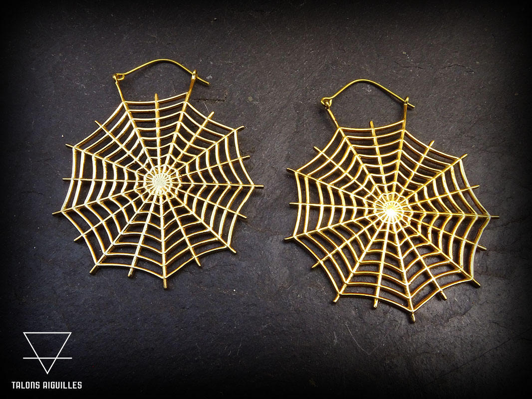 Messing Spinnennetz Ohrringe Gothic Halloween Punk Schmuck von GaiaExperience