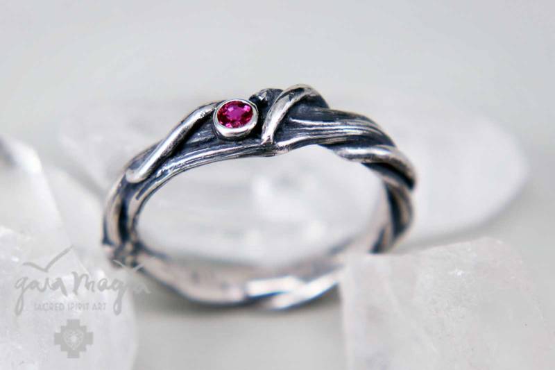 Verlobungsring Göttin Des Feuers, Zweig Verlobungsring, Ausgefallener Baumring, Freundschaftsring in Silber, Ring Der Kraft von GaiamagiaSpiritArt