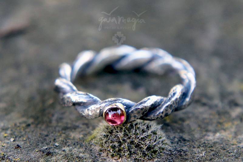 Verlobungsring Prinzessin Der Herzen | Ring Der Kraft, Ausgefallener Verlobungsring, Freundschaftsringe in Silber von GaiamagiaSpiritArt