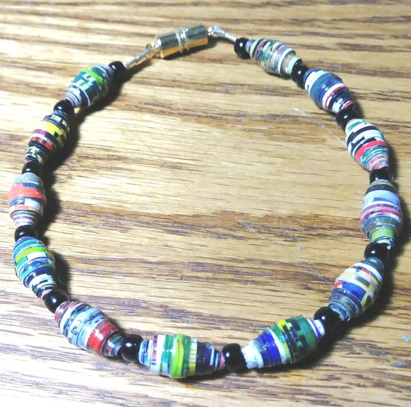 Papierperlen Armband Papierperlen Armband von GailsHomemadeSoaps