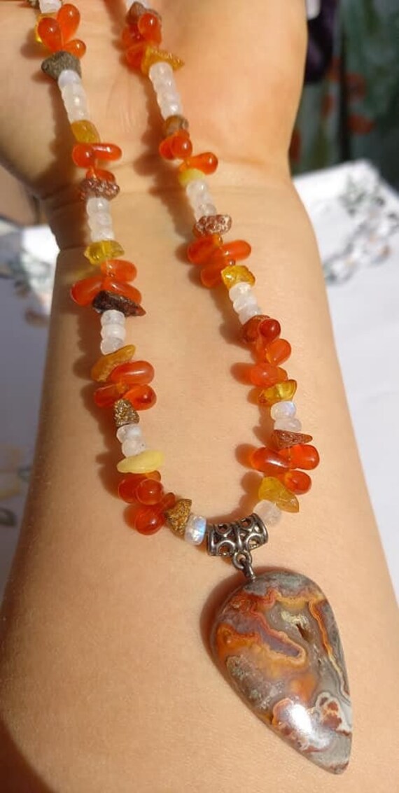 Feuer Der Liebe - Halskette Achat/Labradorit/Bernstein/Carneol von GalacticDivineLotus