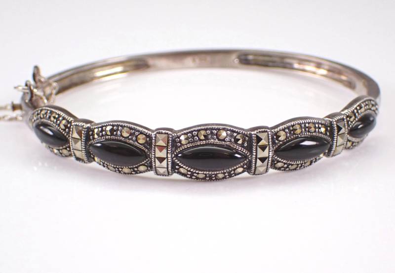 Vintage Sterling Silber Armreif Armreif Aus Onyx Und Markasiten von GalaxyGems
