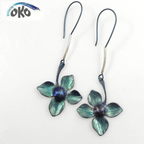 Titanium Blumen Titanium Blumen von GaleriaOKO