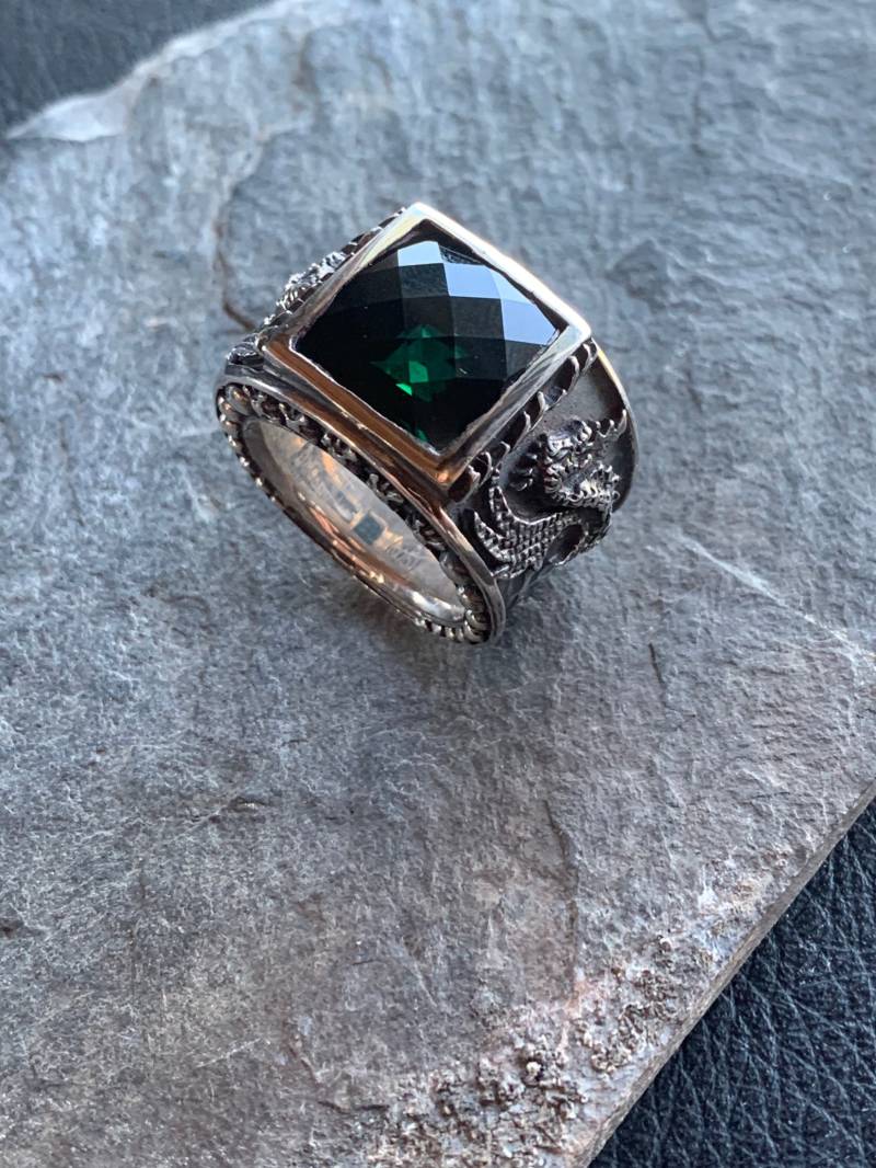Drachenring 925 Silber Mit Grünem Zirconia Von Elf Craft von GalerieTrunz