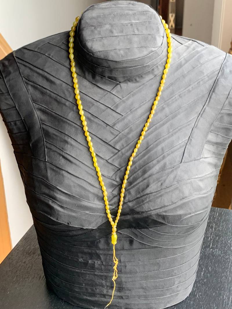 Edel-Serpentin 1 Strang Ohne Verschluss Antik Edel-Serpentin 1 Strang Ohne Verschluss Antik von GalerieTrunz