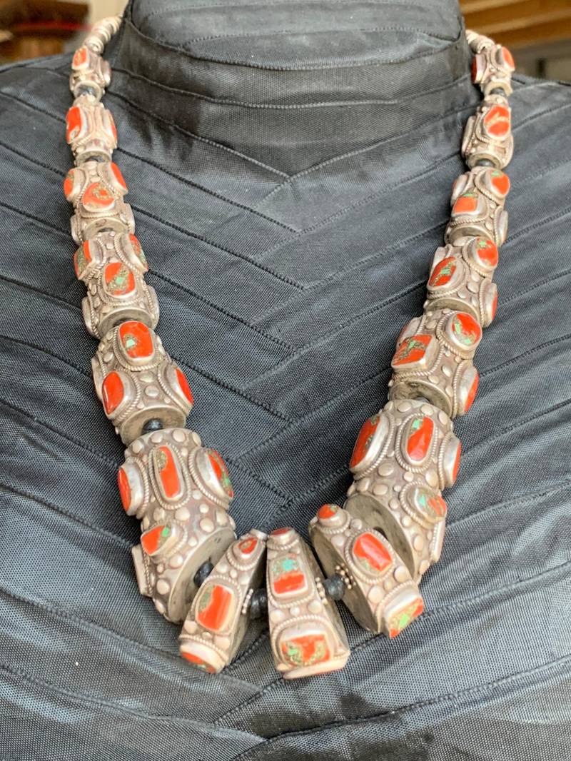 Silberkette Antik Mit Koralle Und Türkis Tibet von GalerieTrunz