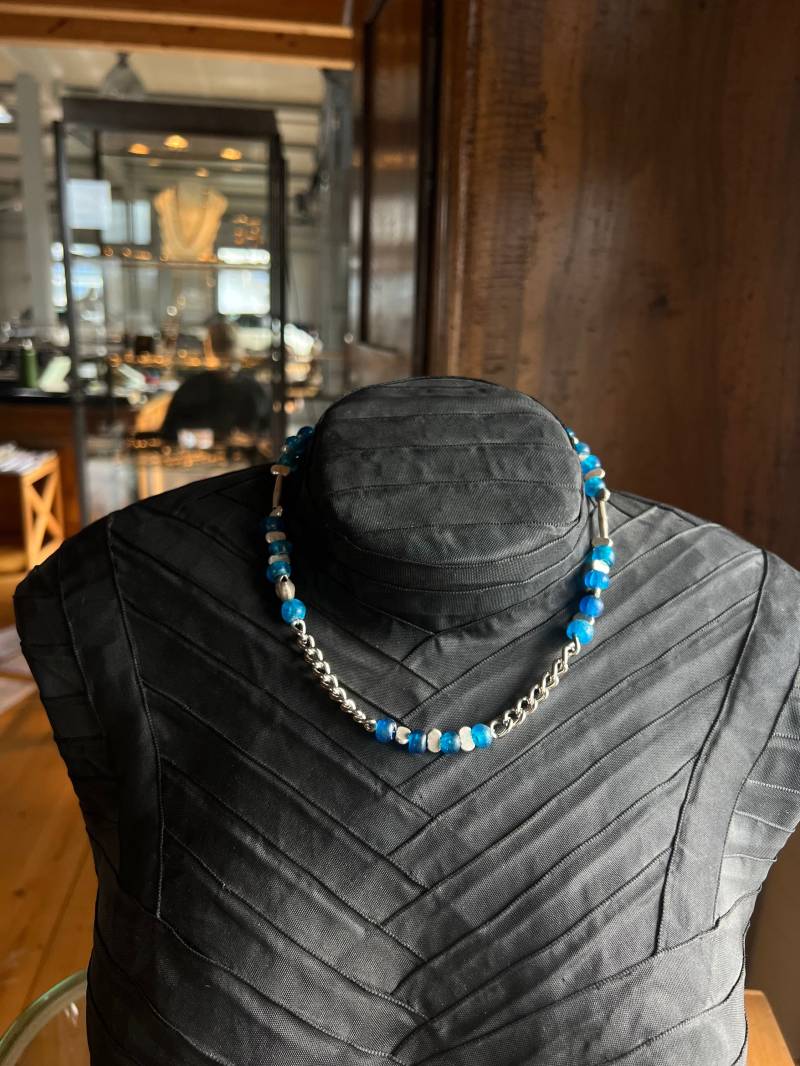 Silberkette Mit Blauem Edelstein von GalerieTrunz