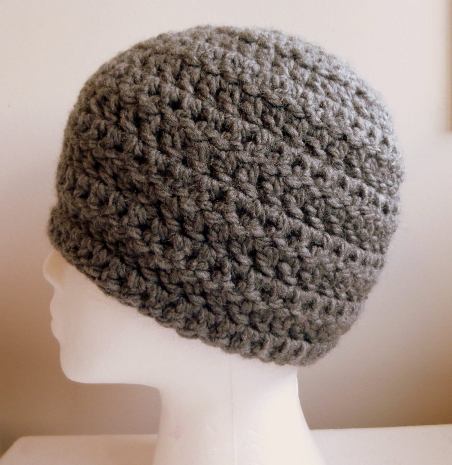 Handgemachte Graue Gehäkelte Mütze, Wintermütze von GalianoCreations