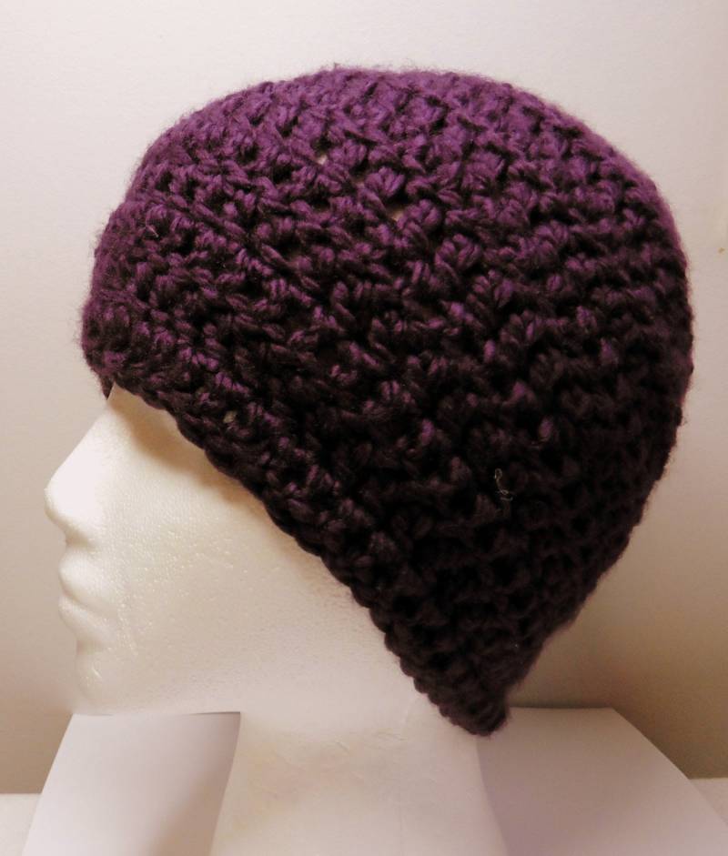 Lila Wintermütze Beanie von GalianoCreations