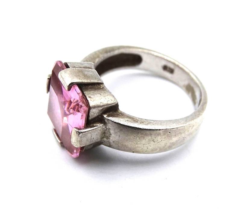925Er Silber Ring Mit Rosa Steinen - Größe 55 925Er Silber Ring Mit Rosa Steinen - Größe 55 von GalleryJarrodi