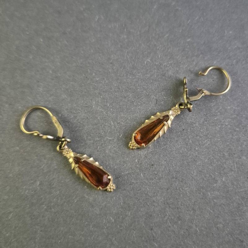 Antike Hängeohrringe Mit Bernsteinfarbenem Stein - Eleganter Vintage-Stil Antike Hängeohrringe Mit Bernsteinfarbenem Stein - Eleganter Vintage-Stil von GalleryJarrodi