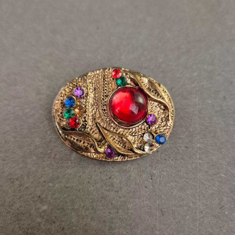 Bunte Vintage-Brosche Im Barockstil - Glaskabochon & Strasssteine von GalleryJarrodi