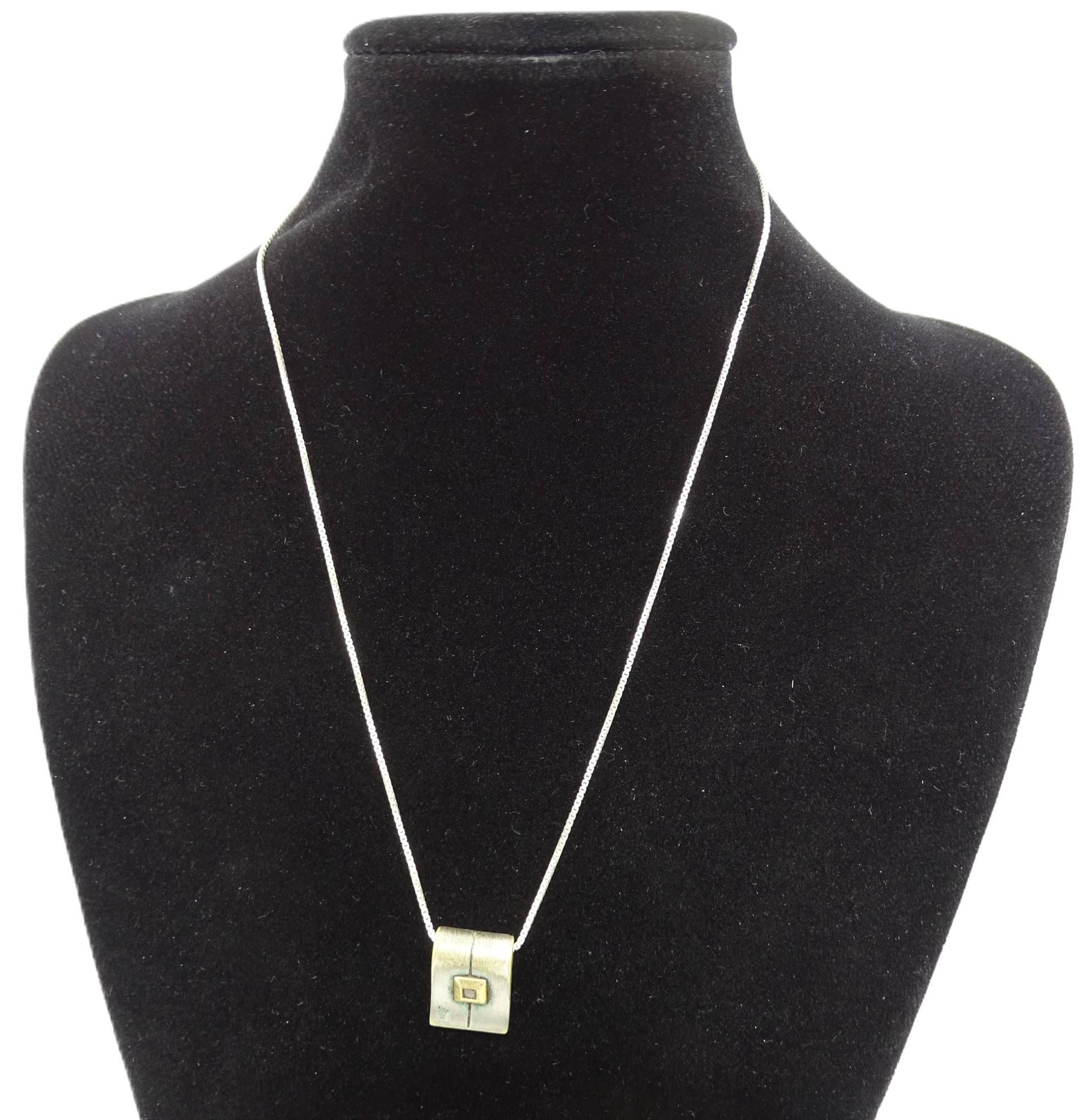 Exklusive 925 Silberkette Mit Vergoldetem Anhänger - Elegant Und Zeitlos von GalleryJarrodi