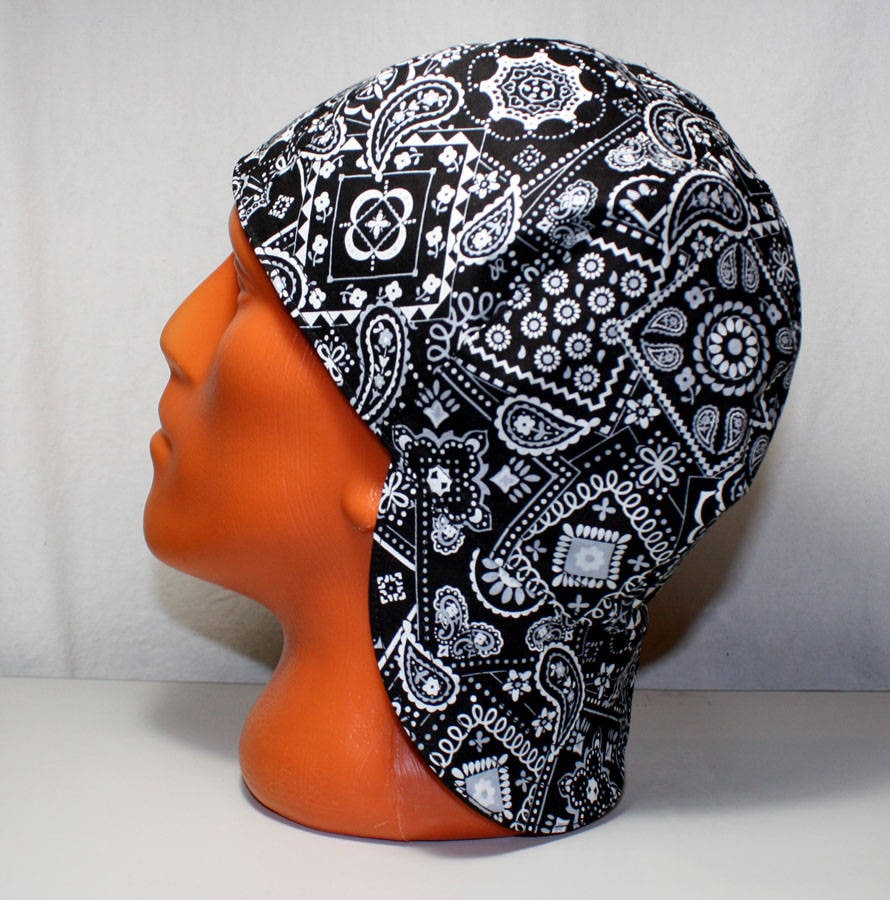 Schwarze Bandana Schweißermützen, Bikermützen, Schweißermütze, Baumwolle Schwarze Bandana Schweißermützen, Bikermützen, Schweißermütze, Baumwolle von GalsCaps