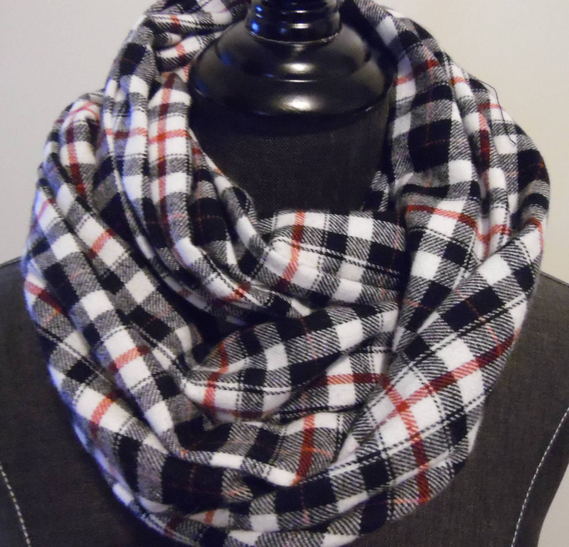 Flanell.winter Infinity Schals.schal.geschenk Für Sie.geschenk Ihn.plaids.schwarz.rot.weiß.karierte Schals.winter Accessoires von GamGamzhandcrafted