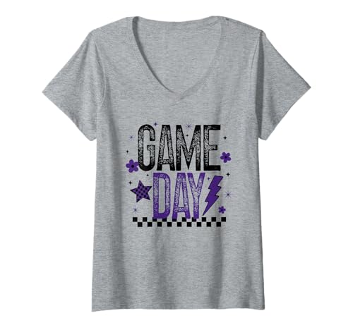 Damen Game Day Football Season Mom, Retro-Design, Violett/Schwarz, kariert T-Shirt mit V-Ausschnitt Damen Game Day Football Season Mom, Retro-Design, Violett/Schwarz, kariert T-Shirt mit V-Ausschnitt von Game Day T-Shirt Co.