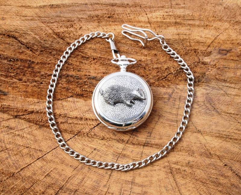 Badger Design Taschenquarzuhr Zinnfrei Mit Gravur Vatertag Geschenkbox 016 Pw von GamekeepersGifts