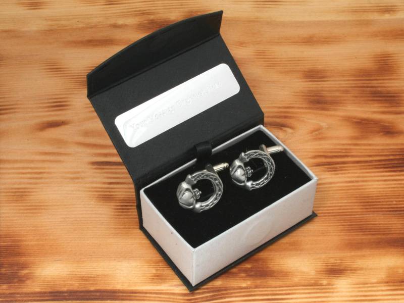 Claddagh Ring Manschettenknöpfe Zinn Uk Handmade Liebhaber Vatertag Geschenk 74 Cu von GamekeepersGifts