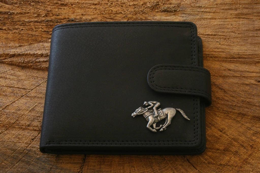 Pferderennen Leder Portemonnaie Braun Oder Schwarz Vatertag Geschenk 187 Wch Pferderennen Leder Portemonnaie Braun Oder Schwarz Vatertag Geschenk 187 Wch von GamekeepersGifts