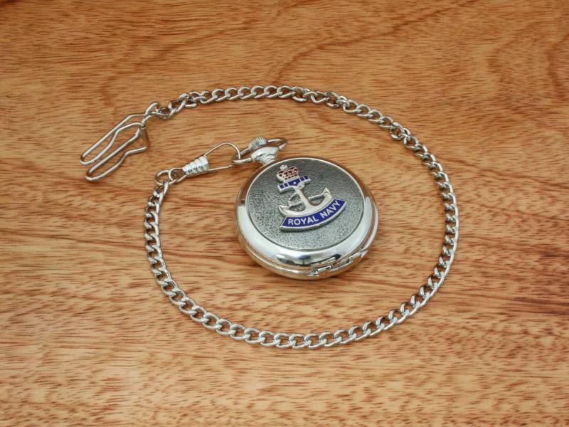 Royal Navy Kronen - Und Ankerdesign-Taschenquarzuhr-Zinnfrei Graviert Vatertagsgeschenk Boxed Militärvatertagsgeschenk Me01 Pw von GamekeepersGifts