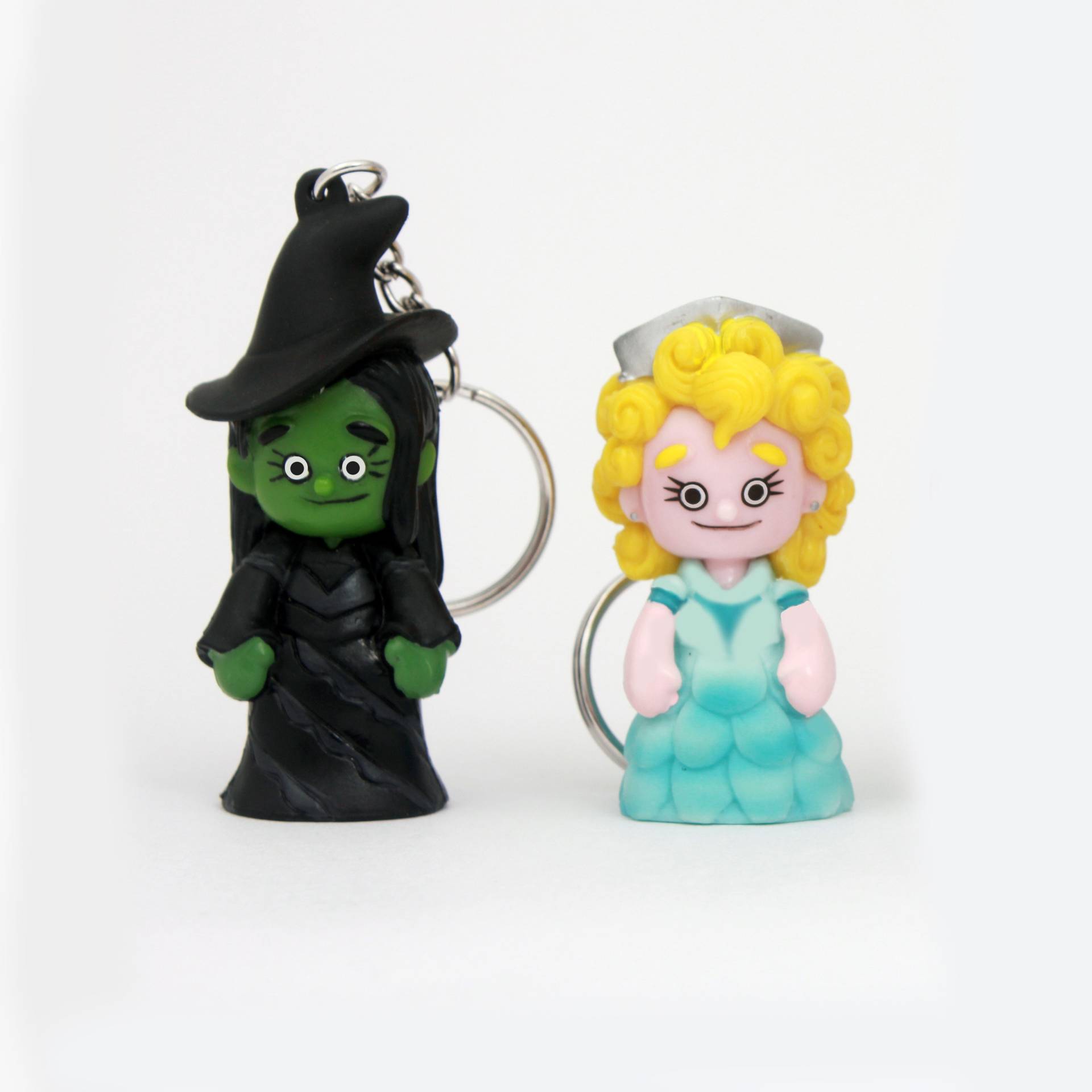 Glinda Und Elphaba Schlüsselanhänger | 2 Stück Glinda Und Elphaba Schlüsselanhänger | 2 Stück von Gamesical