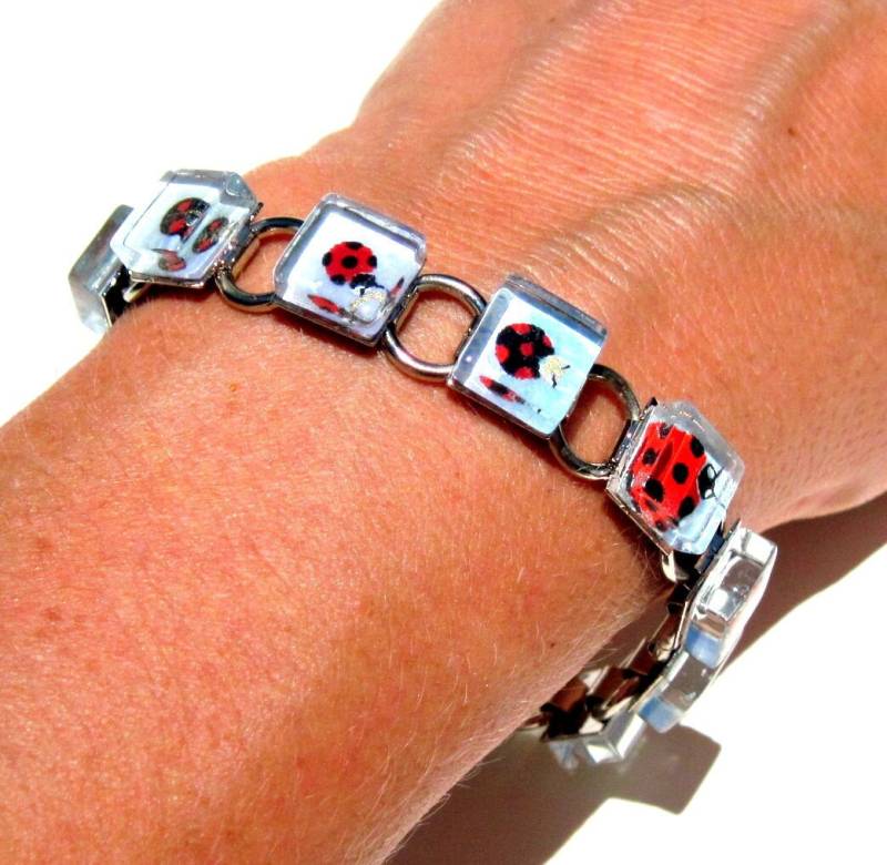 Marienkäfer Familie. Ein Kimono Cube Glass Tiie Armband Von Gamiworks Marienkäfer Familie. Ein Kimono Cube Glass Tiie Armband Von Gamiworks von GamiWorks