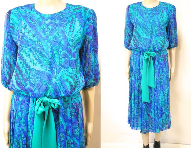 70Er Jahre Vintage Abstrakte Floral Print Kleid, Schiere Geschwollene Ärmel Mittlere Länge Retro Pleated Rock Vtg 1970Er Größe S von GamineRagVintage