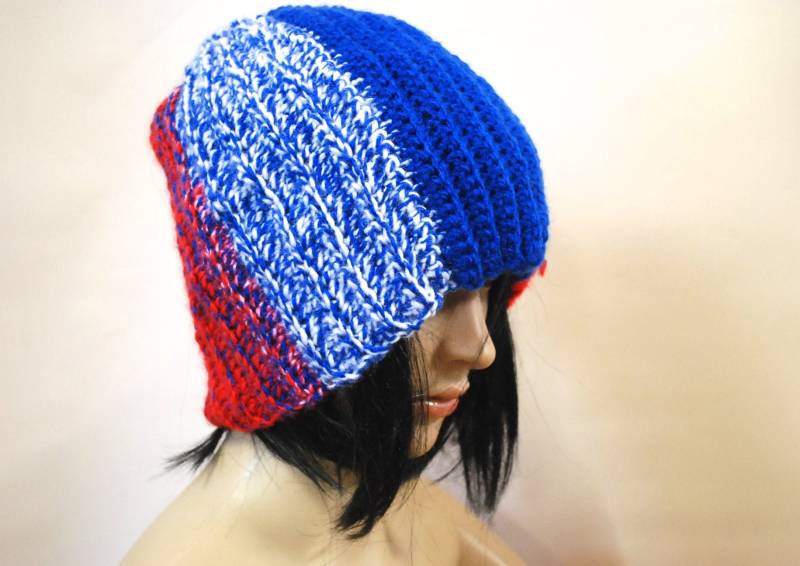 90Er Jahre Vintage Grunge Chunky Stricken Wolle Mütze, Gestrickte Wintermütze Unisex Weichen Gerippten Usa Blau Rot Und Weiß Neunziger Vtg von GamineRagVintage