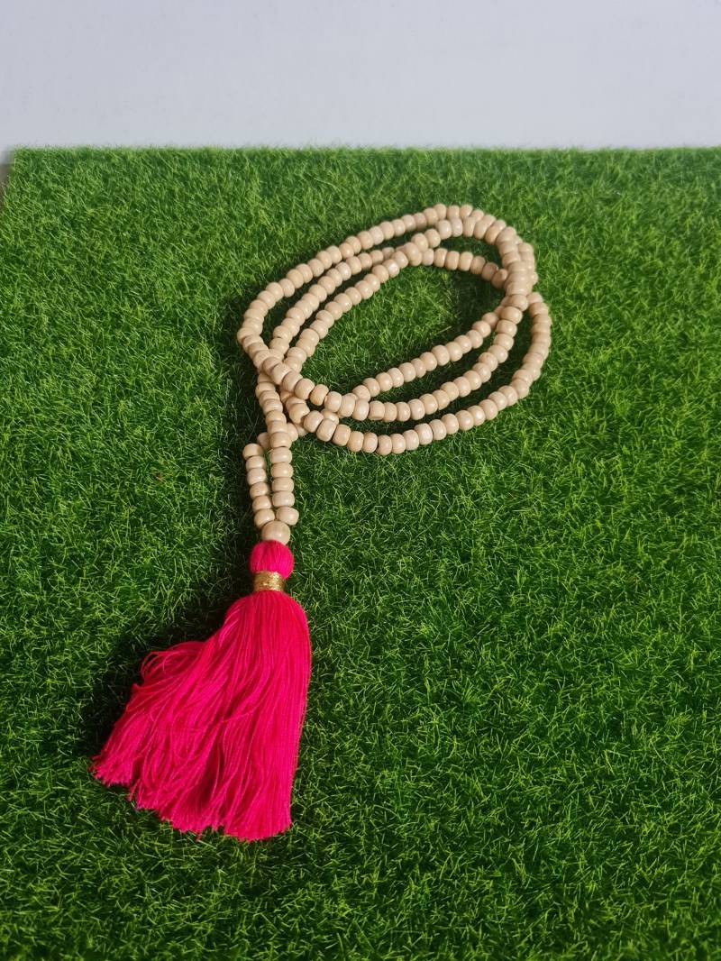 Boho Holzperlen Rosa Blau Quaste Anhänger Yoga Lange Halskette von GangesIndiSoul