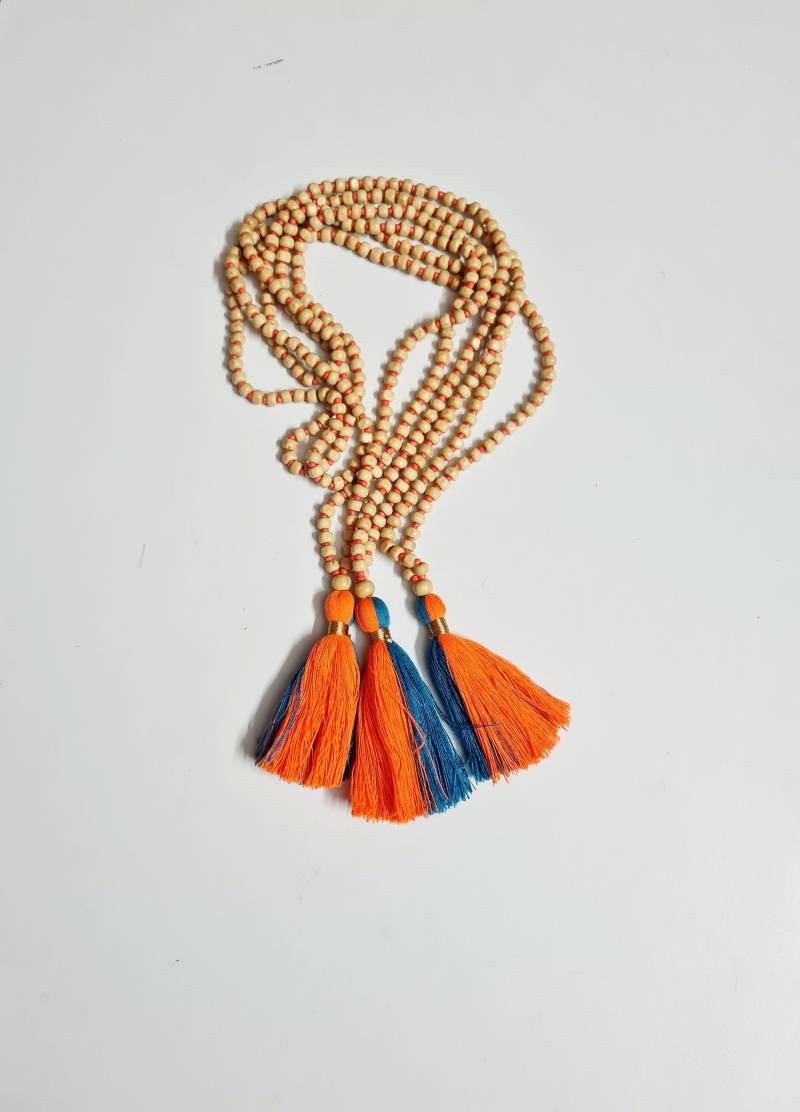 Boho Holzperlenkette Orange-Blauer Quasten-Anhänger von GangesIndiSoul
